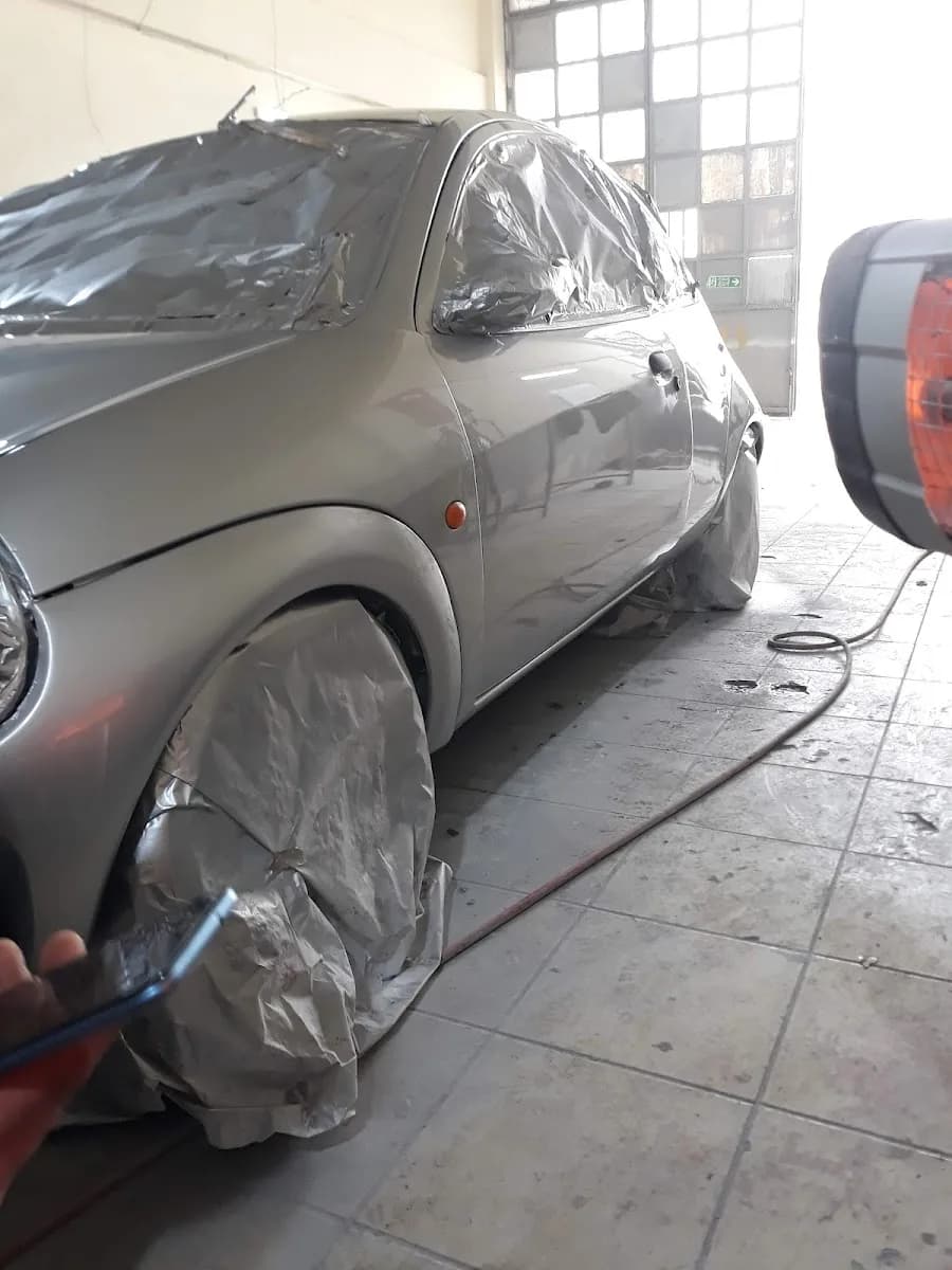 Mert Oto hasar onarım sürecinde araç